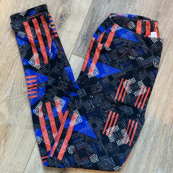🩶Geometric LuLaRoe Leggings - Picture 1 of 5